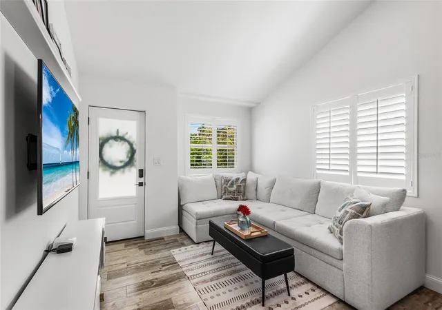 5th image of 14024 N Bayshore Dr, Madeira Beach, FL 33708 | MLS# TB8499731