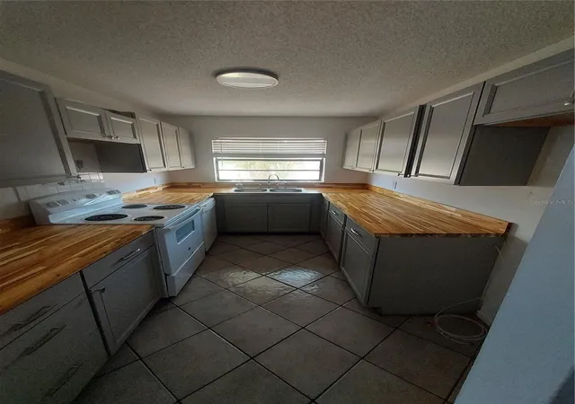 5th image of 3535 E Fort King St, OCALA, FL 34470