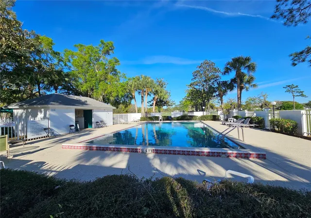 2nd image of 8200 Fairways Cir, OCALA, FL 34472