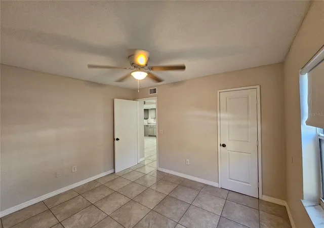 5th image of 8200 Fairways Cir, OCALA, FL 34472
