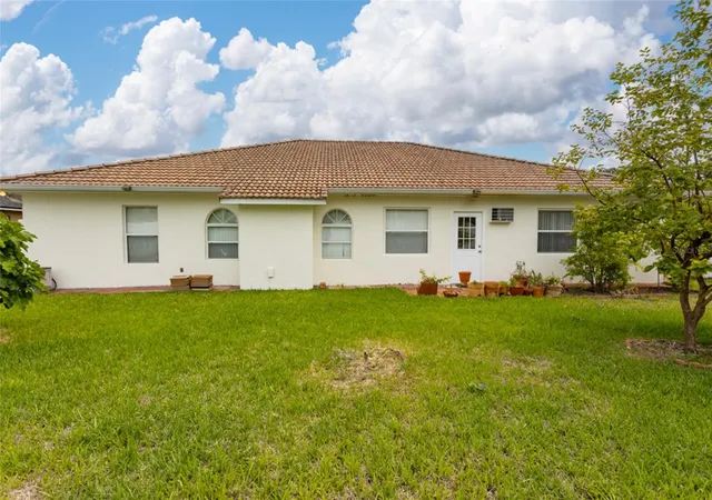 23rd image of 38 Pittwick Ln, Palm Coast, FL 32164 | MLS# FC317880