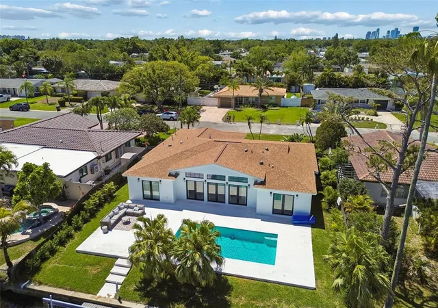 Homes for sale in Saint Petersburg, FL | 797 45Th Ave Ne, Saint Petersburg, FL 33703 | MLS# TB8499793