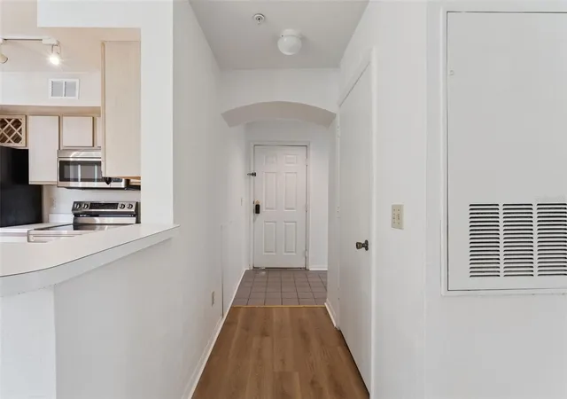 image of 7270 Westpointe Blvd #931, Orlando, FL 32835 | MLS# O6400761