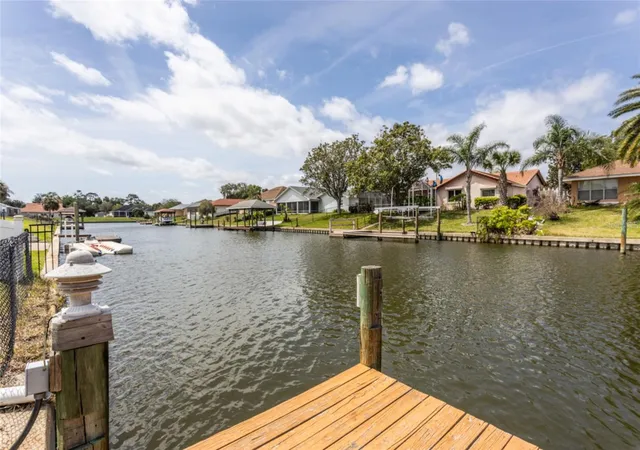 5th image of 18 Classic Ct S, Palm Coast, FL 32137 | MLS# FC317884