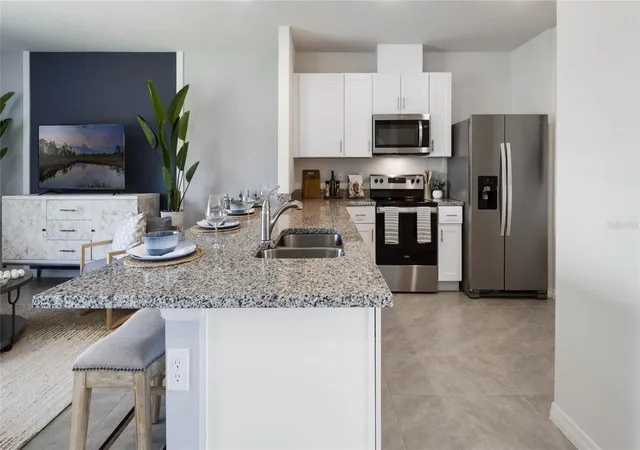 Homes for sale in Edgewater, FL | 2737 Silver Canoe Dr, Edgewater, FL 32141 | MLS# O6400767