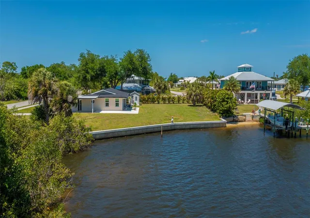 Photo 3 of Single family home for sale at 3404 Lake View Blvd, Port Charlotte, FL 33948 | MLS# C7525115 | Listing updated on 2026-10-22