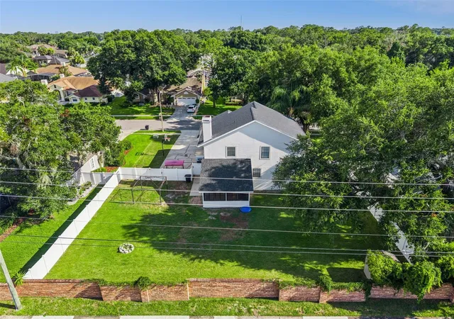 Photo 4 of Single family home for sale at 1458 Royal Cir, Apopka, FL 32703 | MLS# O6400772 | Listing updated on 2026-10-04