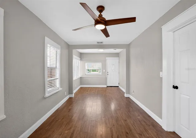 Photo 4 of Sale Pending at 3250 Prescott St N, St Petersburg, FL 33713 | MLS# A4690739 | Listing updated on 2026-10-14