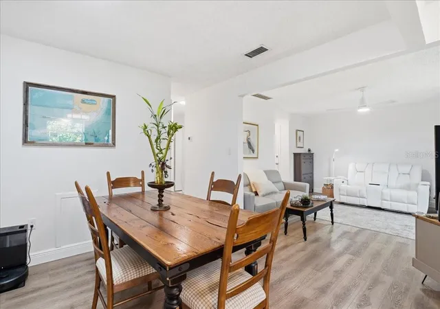 5th image of 4138 37Th St S, ST PETERSBURG, FL 33711