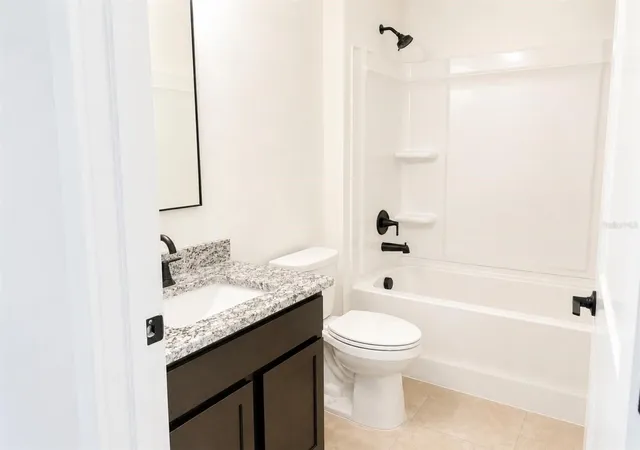 Photo 4 of Single family home for sale at 247 Verny Grv Ln, Leesburg, FL 34748 | MLS# O6400801 | Listing updated on 2026-09-21