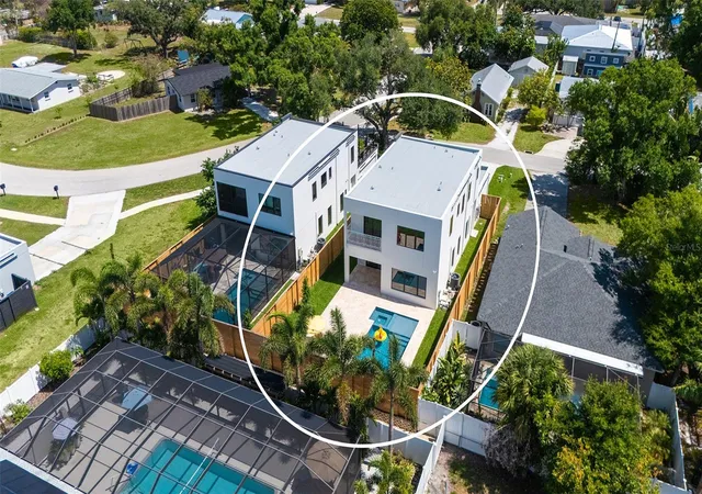 Photo 62 of Single family home for sale at 2225 Florinda St, SARASOTA, FL 34231 | MLS# A4690756 | Listing updated on 2026-10-04