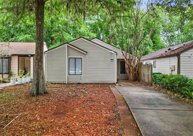 1st image of 335 Kirkcaldy Dr, Winter Springs, FL 32708 | MLS# O6400818