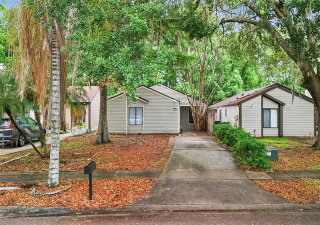 2nd image of 335 Kirkcaldy Dr, Winter Springs, FL 32708 | MLS# O6400818