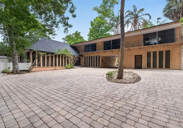 Photo 4 of Single family home for sale at 751 Sequoia Trl, Maitland, FL 32751 | MLS# O6400821 | Listing updated on 2026-10-02
