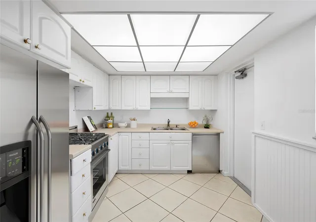 Photo 3 of Condo for sale at 5108 Brittany Dr S #903, St Petersburg, FL 33715 | MLS# TB8499893 | Listing updated on 2026-10-14