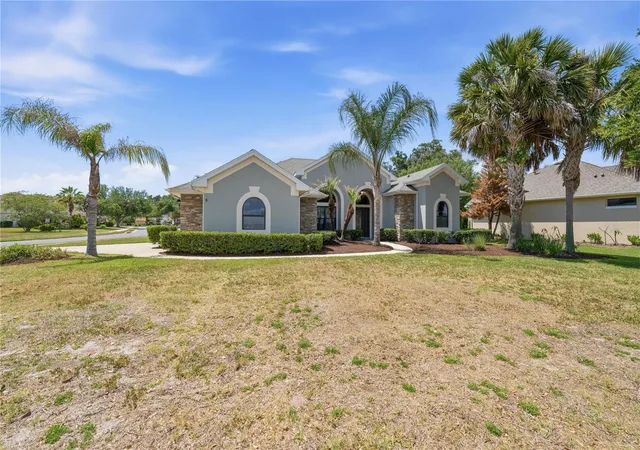 Photo 3 of Single family home for sale at 8061 Waterbury Way, Mount Dora, FL 32757 | MLS# G5111288 | Listing updated on 2026-07-22