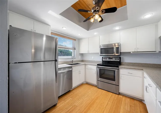 3rd image of 12424 Capri Cir N #5, Treasure Island, FL 33706 | MLS# TB8499918