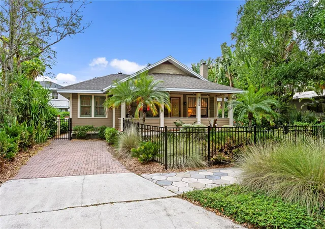 Photo 2 of Single family home for sale at 316 9th Avenue Ne, St Petersburg, FL 33701 | MLS# TB8499921 | Listing updated on 2026-09-14