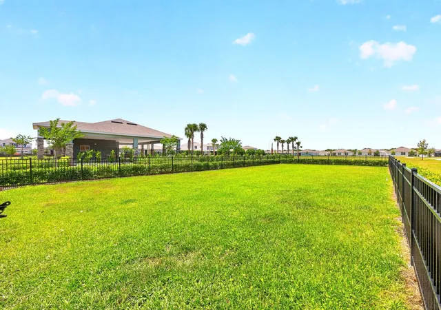 27th image of 182 Amberwood Wy, Umatilla, FL 32784 | MLS# O6400854