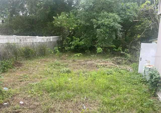 Photo 14 of Manufactured home for sale at 8716 N Tangerine Pl, Tampa, FL 33617 | MLS# TB8499926 | Listing updated on 2026-09-11