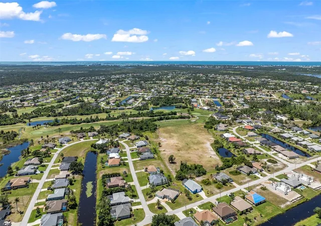 55th image of 54 Medalist Pl, Rotonda West, FL 33947 | MLS# C7525128