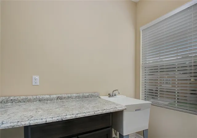 Homes for sale in Oviedo, FL | 9009 Vickroy Ter, Oviedo, FL 32765 | MLS# O6400869