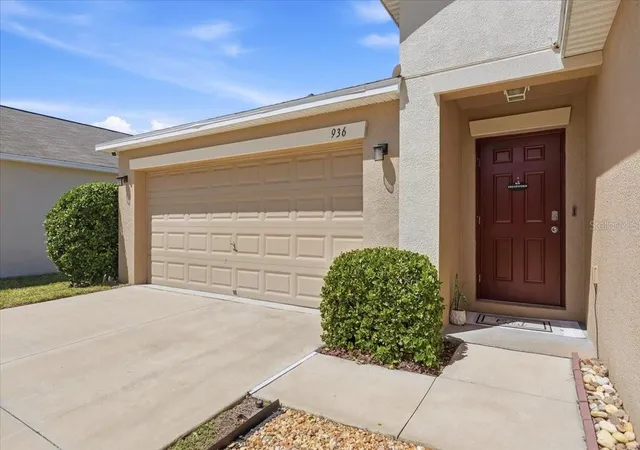 Photo 3 of Single family home for sale at 936 Zone Tailed Hawk Pl, Ruskin, FL 33570 | MLS# A4690782 | Listing updated on 2026-09-20