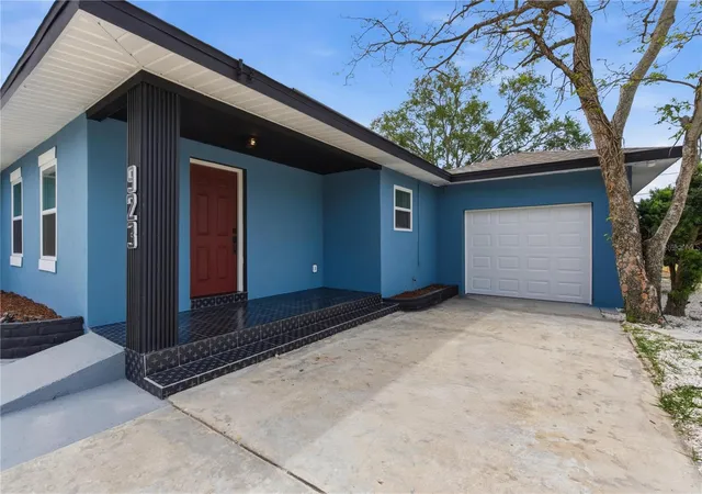 Homes for sale in Largo, FL | 923 1St Ave Nw, Largo, FL 33770 | MLS# TB8499948