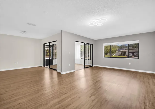 Listing Photo 4 - Condo for sale in building located at 2765 Countryside Blvd, CLEARWATER, FL 33761 - Unit #104