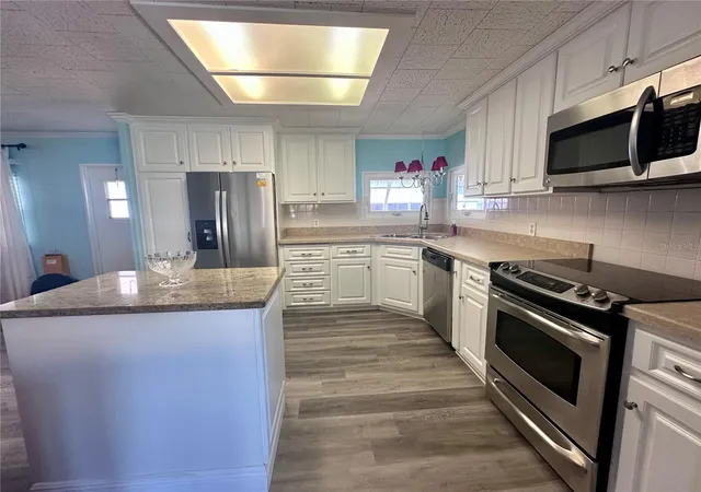 5th image of 1100 Belcher Rd S #304, Largo, FL 33771 | MLS# TB8499986