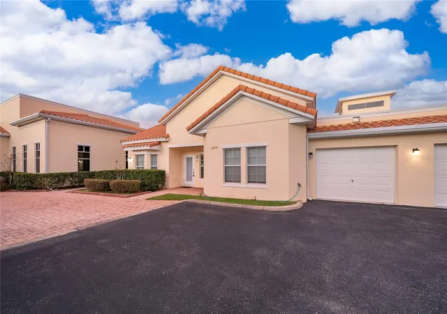 3rd image of 1075 David Walker Dr #C-1, Tavares, FL 32778 | MLS# O6400906