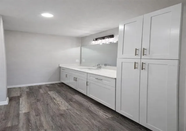 5th image of 202 Nw 25Th Pl, Cape Coral, FL 33993 | MLS# A4690795