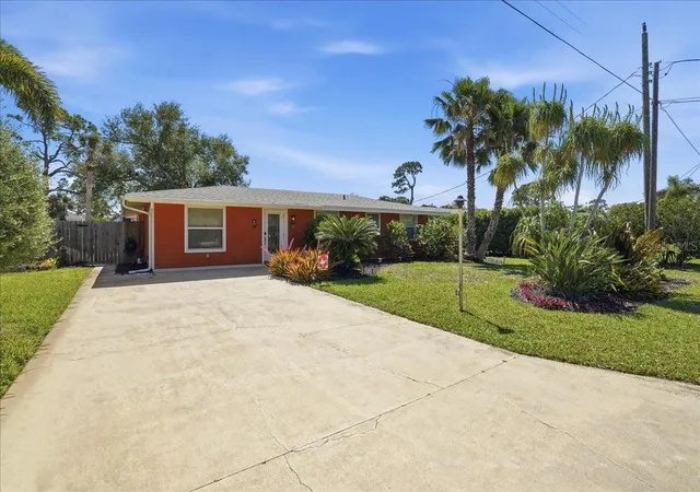 2nd image of 1129 Riviera St, Venice, FL 34285 | MLS# A4690799