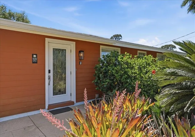 5th image of 1129 Riviera St, Venice, FL 34285 | MLS# A4690799