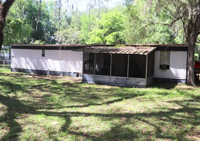 Homes for sale in Lake Panasoffkee, FL | 2466 Cr 401a, Lake Panasoffkee, FL 33538 | MLS# A4690801