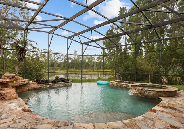 5th image of 420 Valley Stream Dr, Geneva, FL 32732 | MLS# O6400938