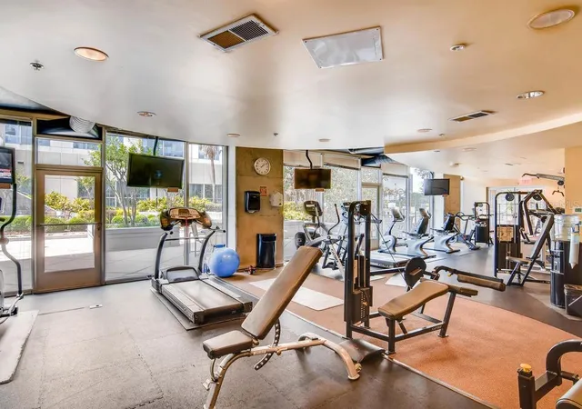 20th image of 155 S Court Ave #1415, Orlando, FL 32801 | MLS# O6400939