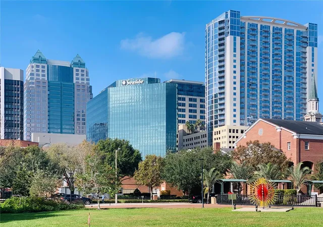 3rd image of 155 S Court Ave #1415, Orlando, FL 32801 | MLS# O6400939