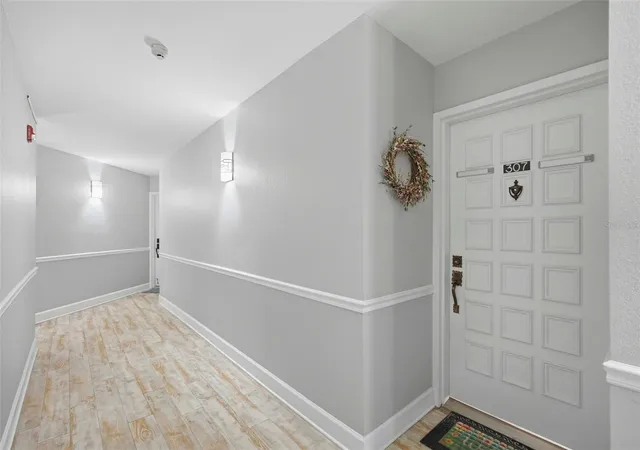 Listing Photo 4 - Condo for sale in building located at 6180 Sun Blvd, St. Petersburg, FL 33715 - Unit #307
