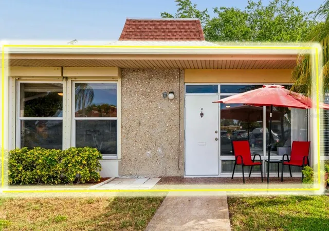 Photo 2 of Condo for sale at 4363 Tahitian Gdns Cir #B, Holiday, FL 34691 | MLS# W7885041 | Listing updated on 2026-07-18