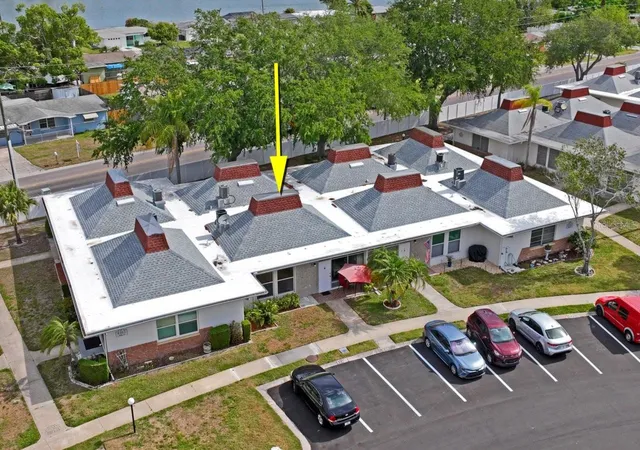 Listing Photo 4 - Condo for sale in building located at 4363 Tahitian Gdns Cir, HOLIDAY, FL 34691 - Unit #B