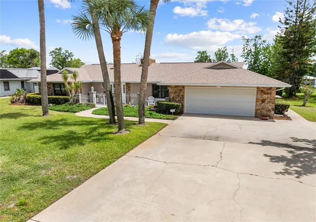 3rd image of 6770 Bay Shore Dr, St Cloud, FL 34771 | MLS# O6400979