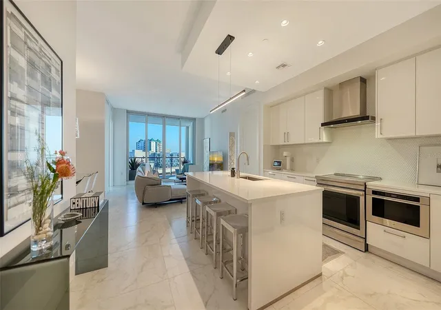 Photo 3 of Sale Pending at 111 S Pineapple Ave #1013, Sarasota, FL 34236 | MLS# A4690816 | Listing updated on 2026-09-16