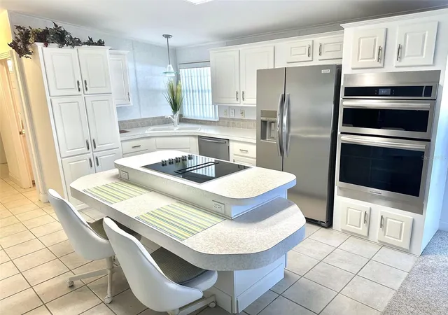 Photo 3 of Manufactured home for sale at 11244 101st Way #136, Largo, FL 33773 | MLS# TB8500083 | Listing updated on 2026-04-22
