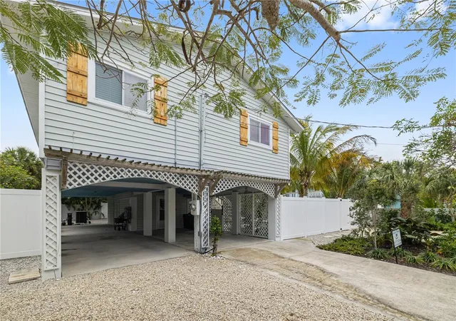 2nd image of 228 Gladiolus St, Anna Maria, FL 34216 | MLS# A4690821