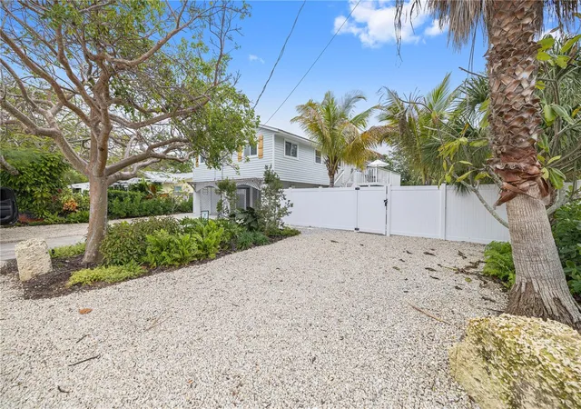 28th image of 228 Gladiolus St, Anna Maria, FL 34216 | MLS# A4690821