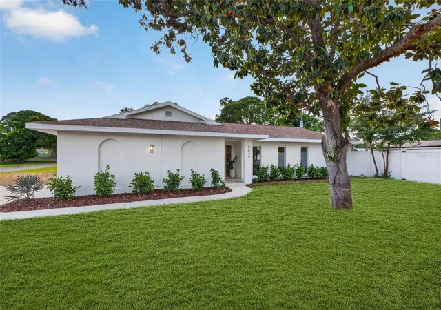 1st image of 6649 Pinellas Point Dr S, Saint Petersburg, FL 33712 | MLS# A4690826