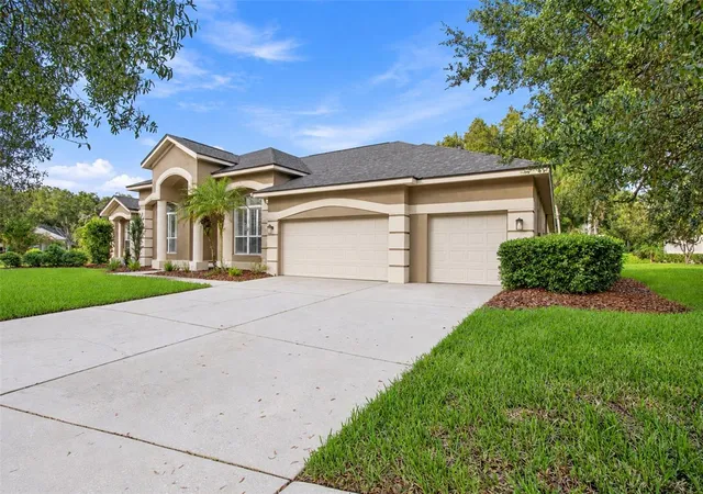 Photo 2 of Single family home for sale at 19108 Centre Rose Blvd, Lutz, FL 33558 | MLS# TB8500101 | Listing updated on 2026-10-20