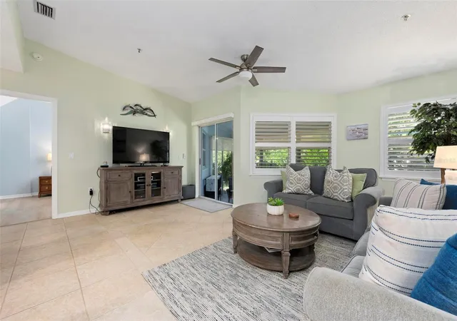 Listing Photo 4 - Condo for sale in building located at 1269 Siesta Bayside Dr, SARASOTA, FL 34242 - Unit #1269C