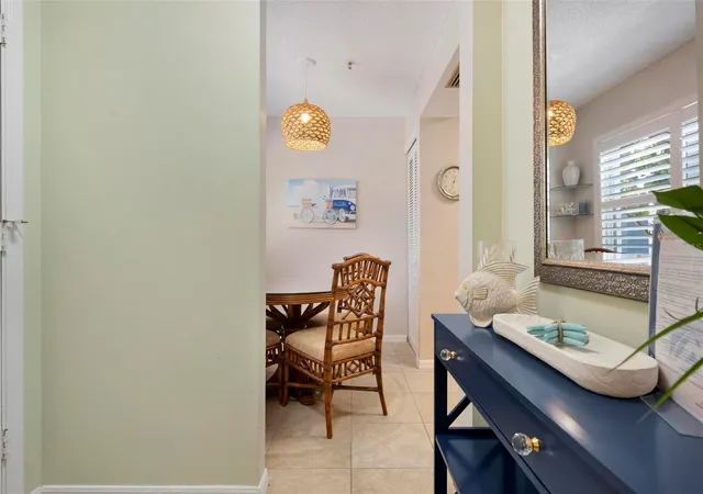 Listing Photo 5 - Condo for sale in building located at 1269 Siesta Bayside Dr, SARASOTA, FL 34242 - Unit #1269C